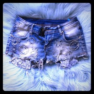 NEOT Gorgeous jean shorts